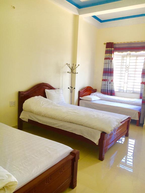 Huyen Tram Guesthouse Dong Van  Dış mekan fotoğraf