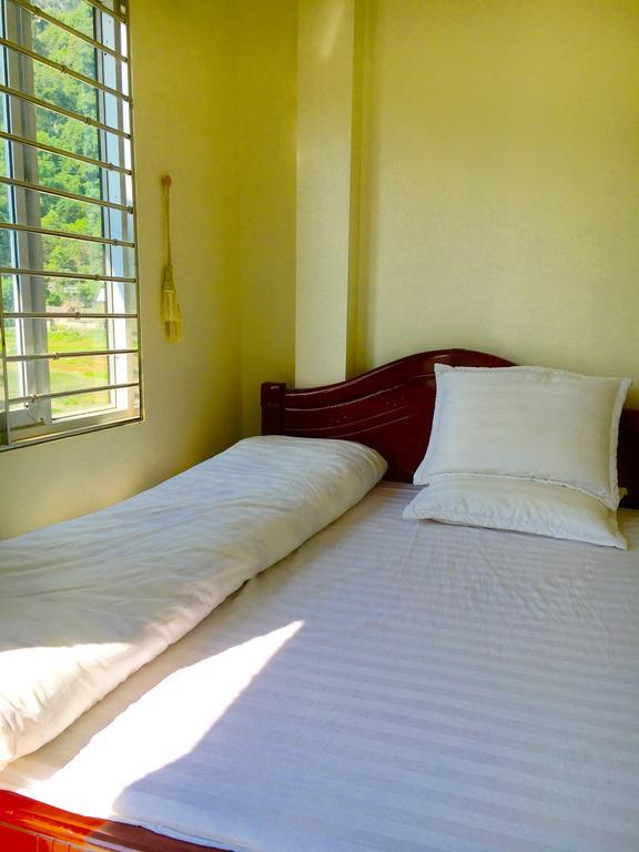Huyen Tram Guesthouse Dong Van  Dış mekan fotoğraf