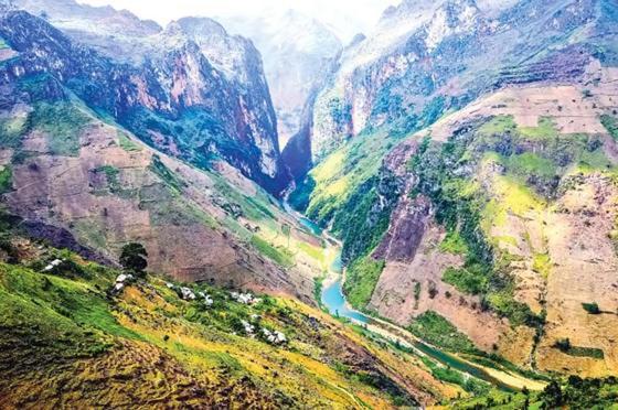 Huyen Tram Guesthouse Dong Van  Dış mekan fotoğraf